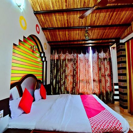 Oyo 26909 Hotel Paras Mandi Esterno foto