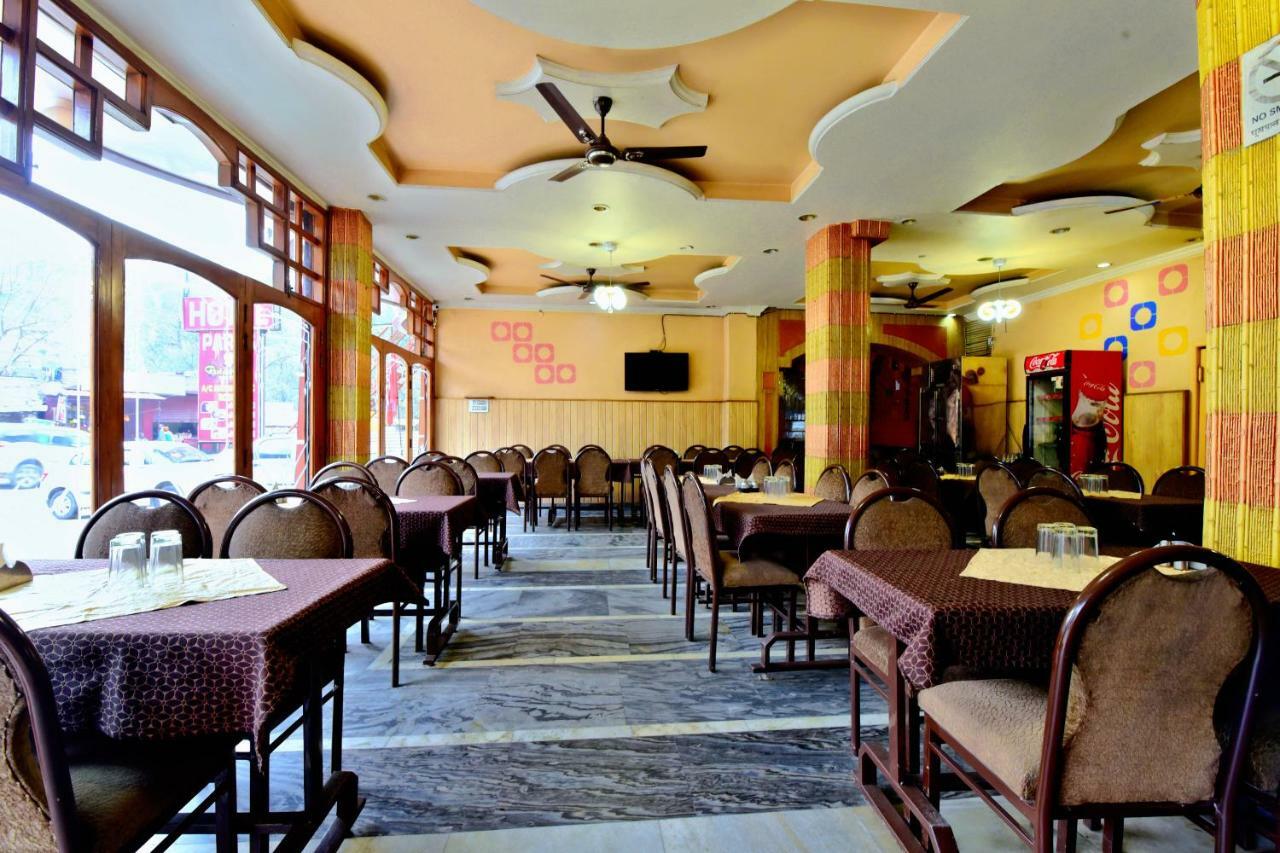 Oyo 26909 Hotel Paras Mandi Esterno foto