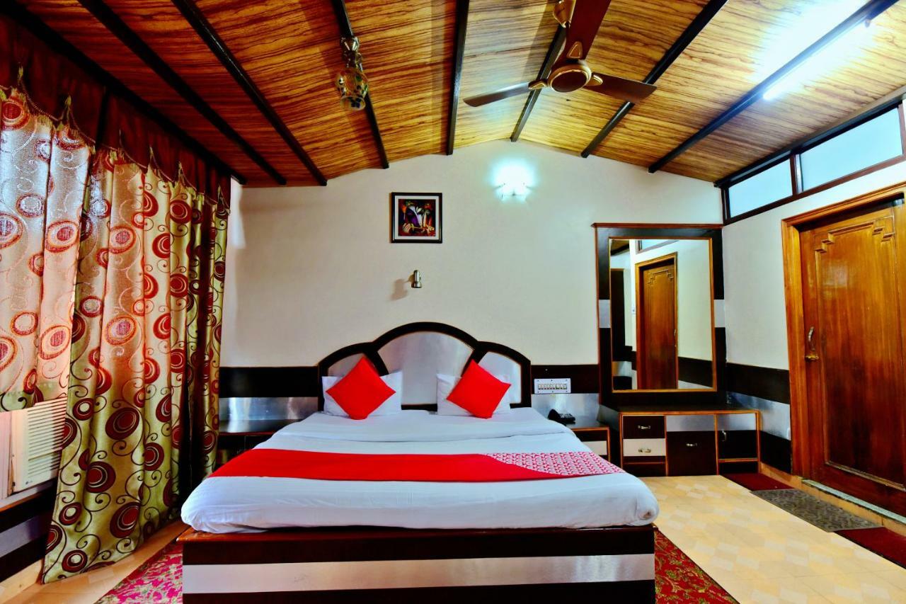 Oyo 26909 Hotel Paras Mandi Esterno foto