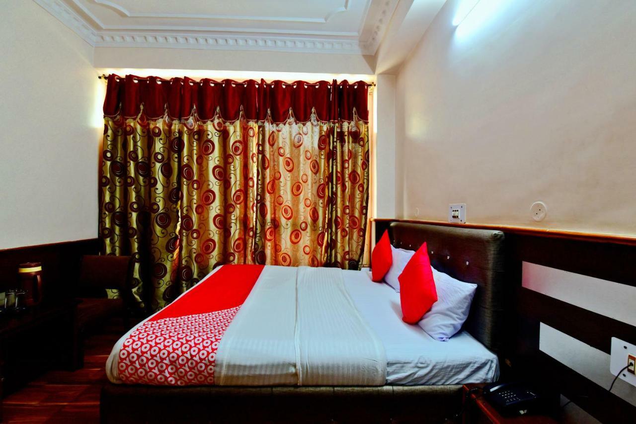 Oyo 26909 Hotel Paras Mandi Esterno foto
