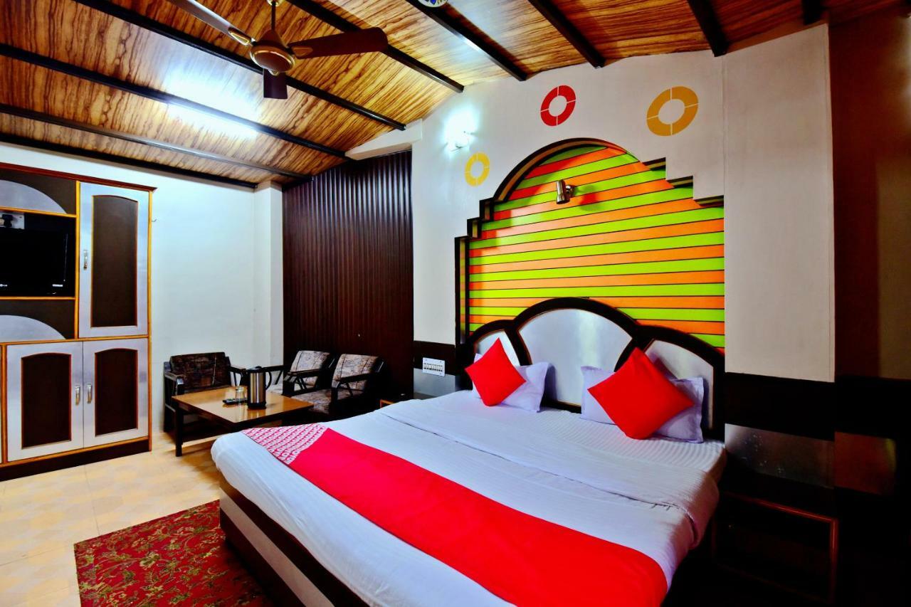 Oyo 26909 Hotel Paras Mandi Esterno foto