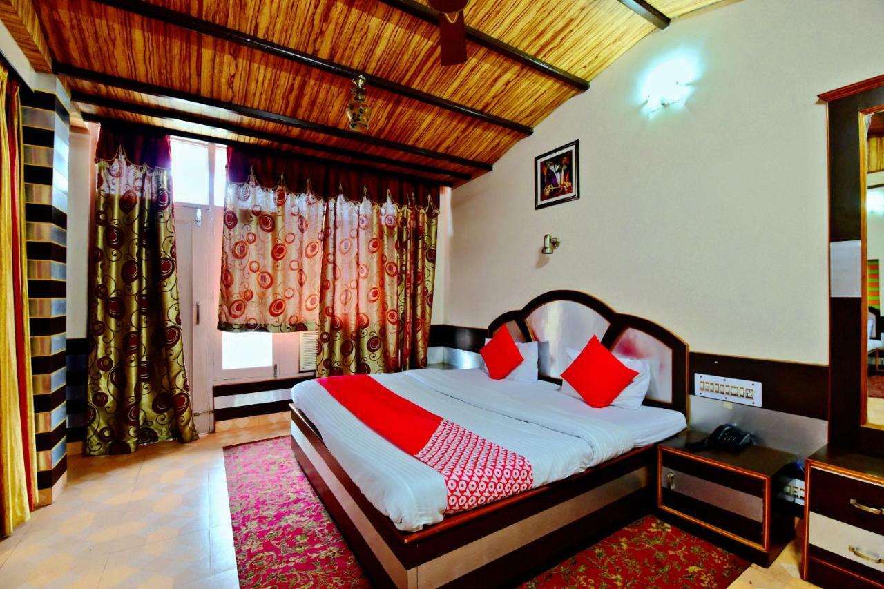 Oyo 26909 Hotel Paras Mandi Esterno foto
