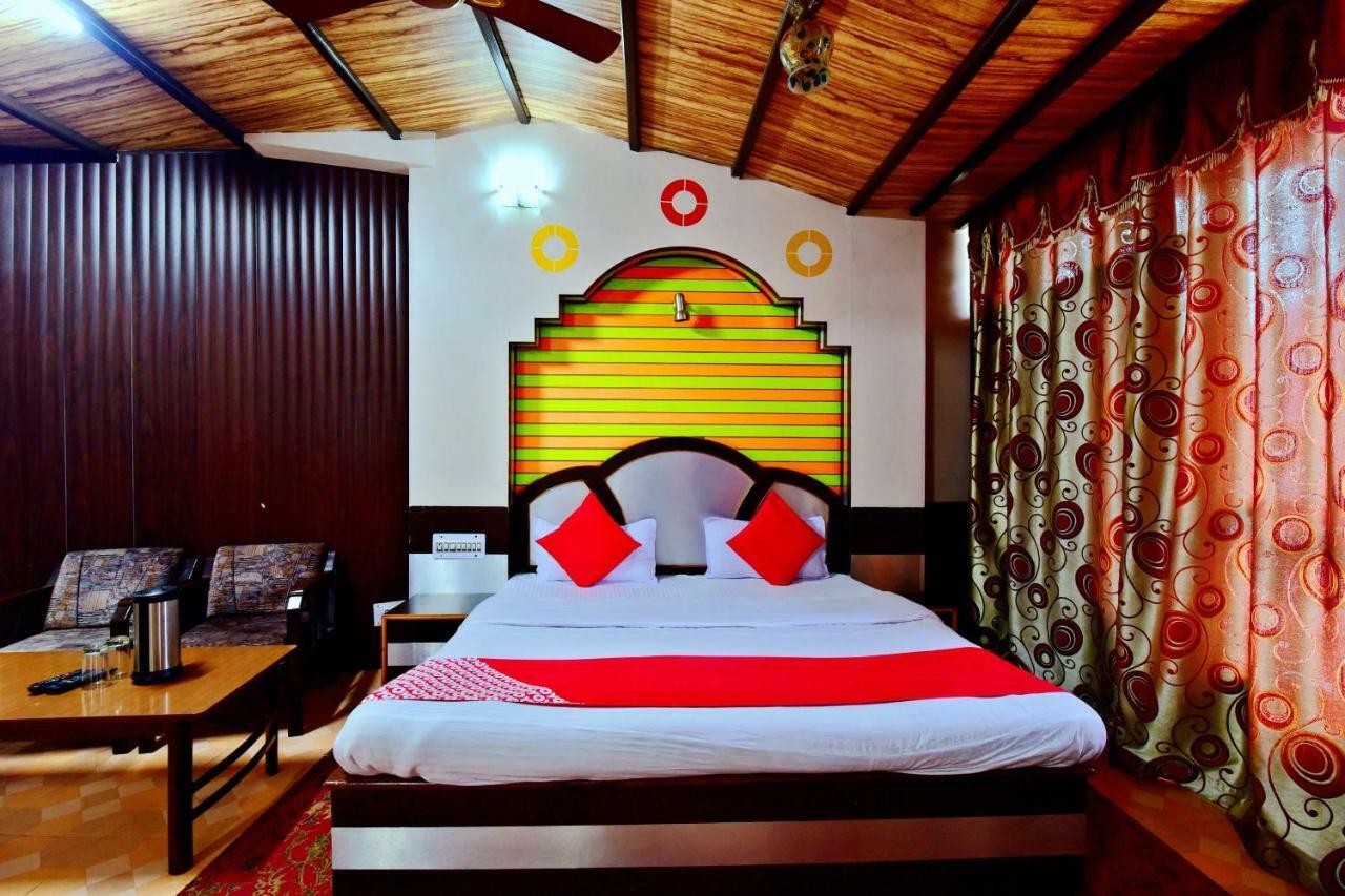 Oyo 26909 Hotel Paras Mandi Esterno foto