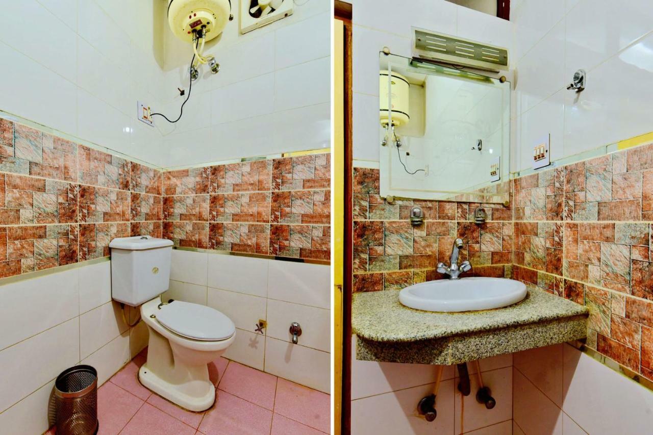 Oyo 26909 Hotel Paras Mandi Esterno foto